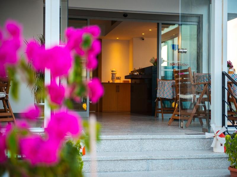 Port Marina Hotel