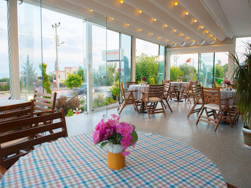 Port Marina Hotel