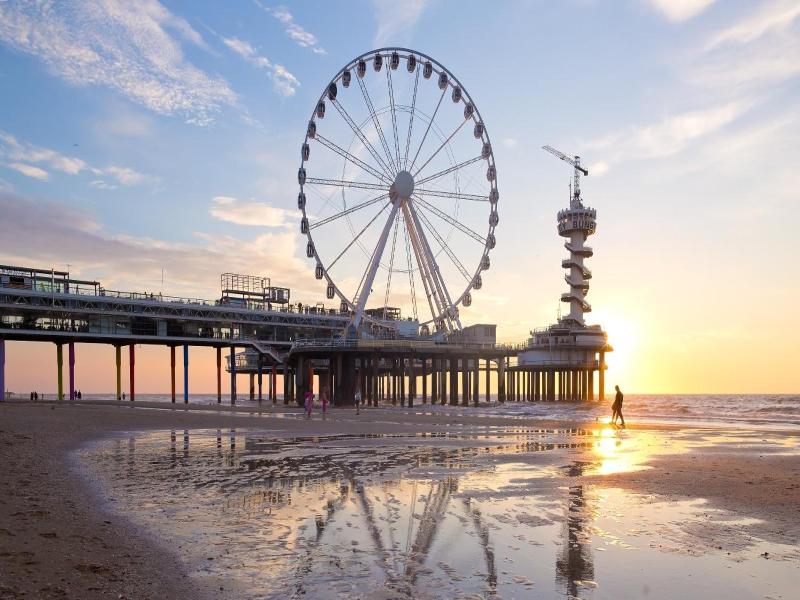De Pier Suites image