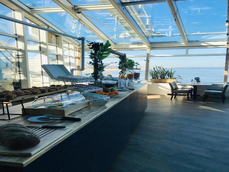 De Pier Suites image