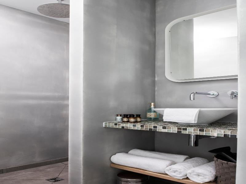 De Pier Suites image
