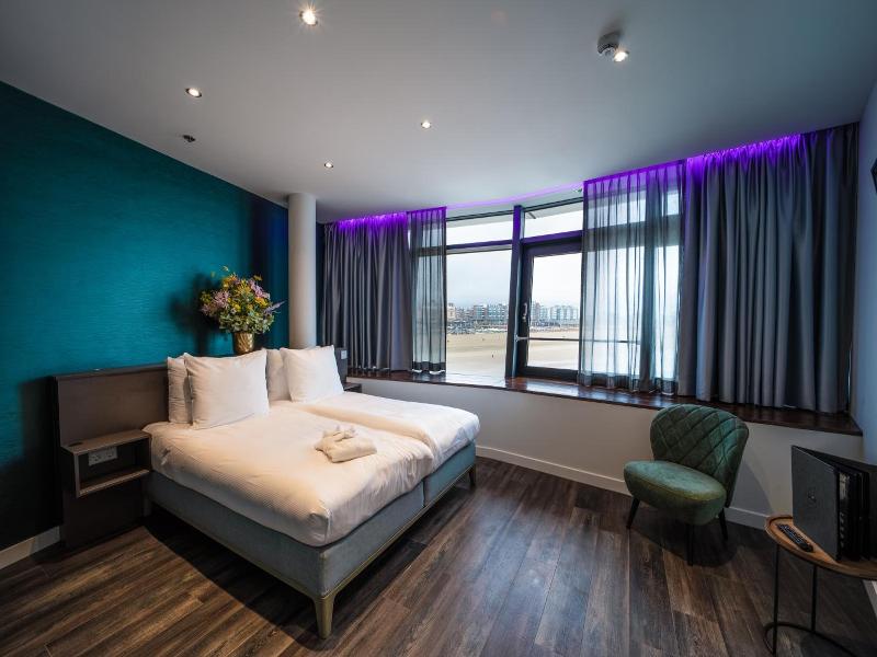 De Pier Suites image