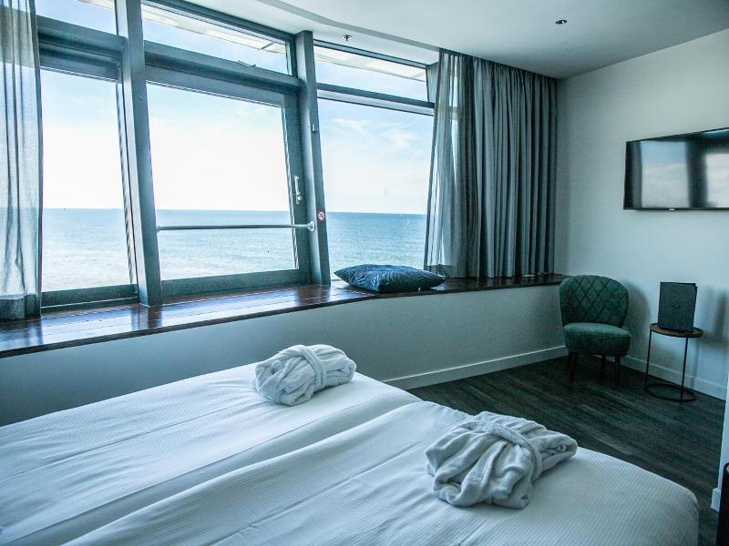 De Pier Suites image