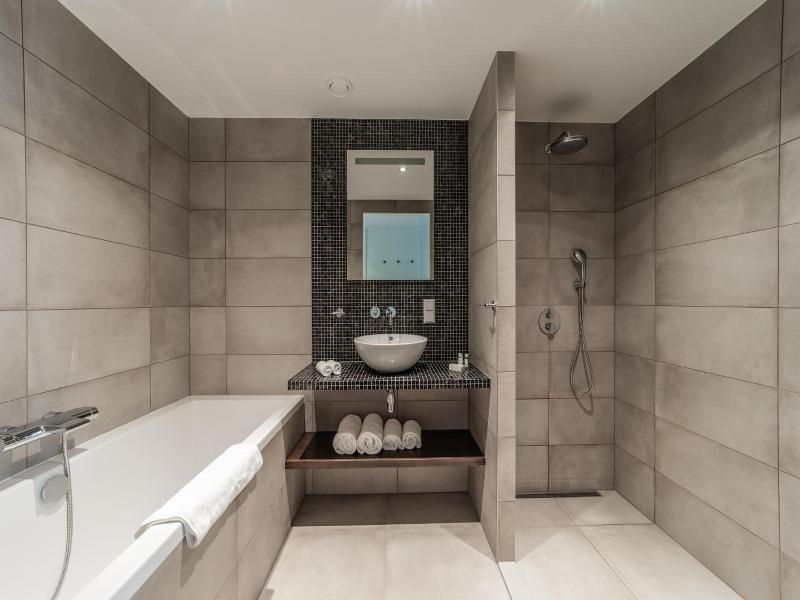 De Pier Suites image