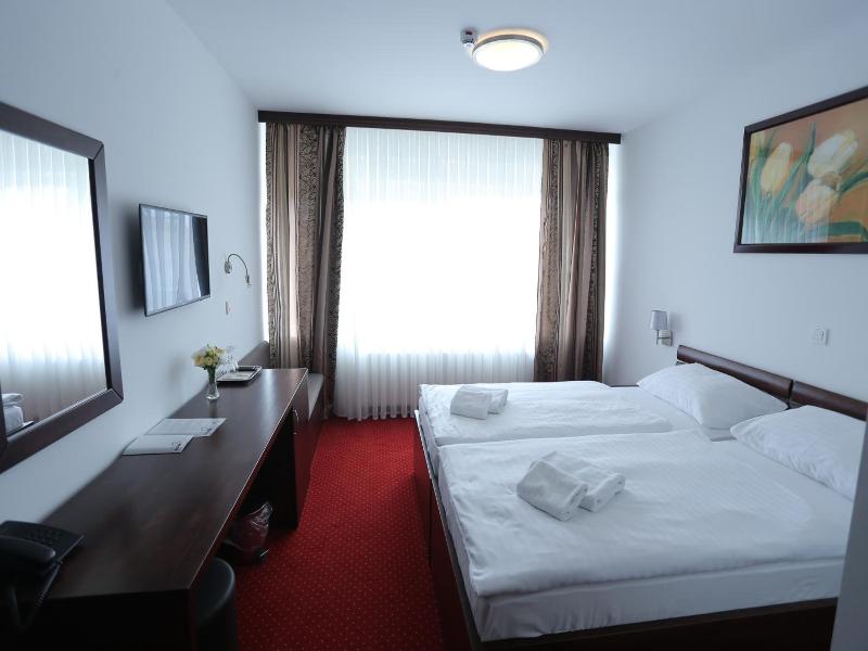 Hotel Orion image