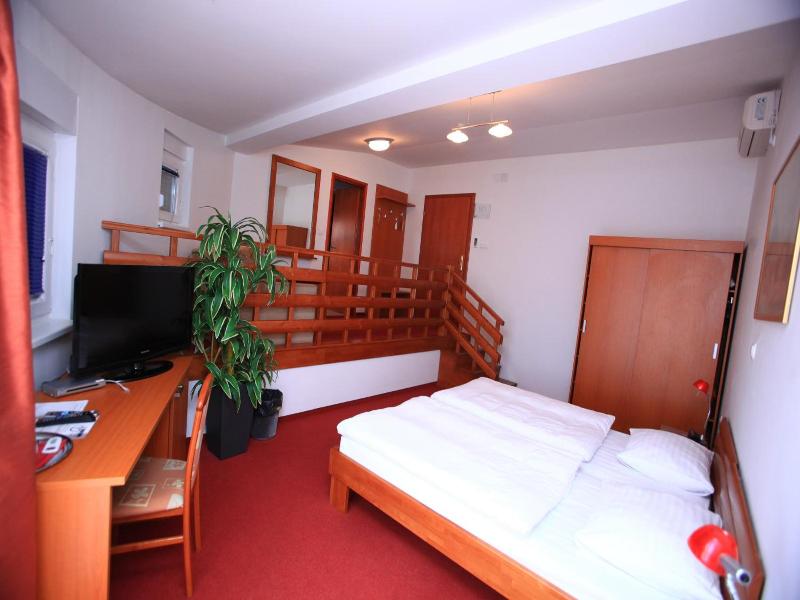Hotel Orion image