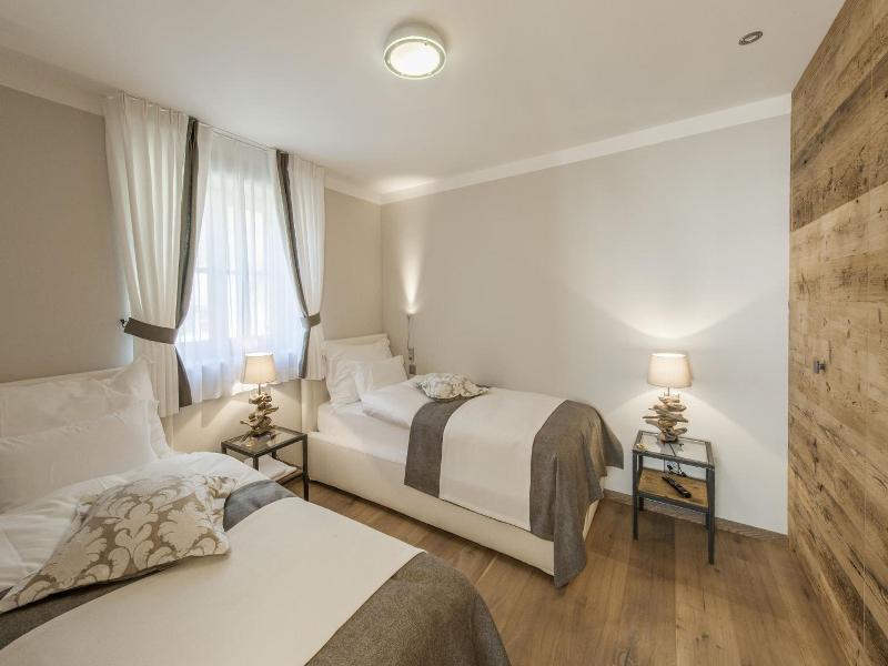 Hotelino Petit Chalet image