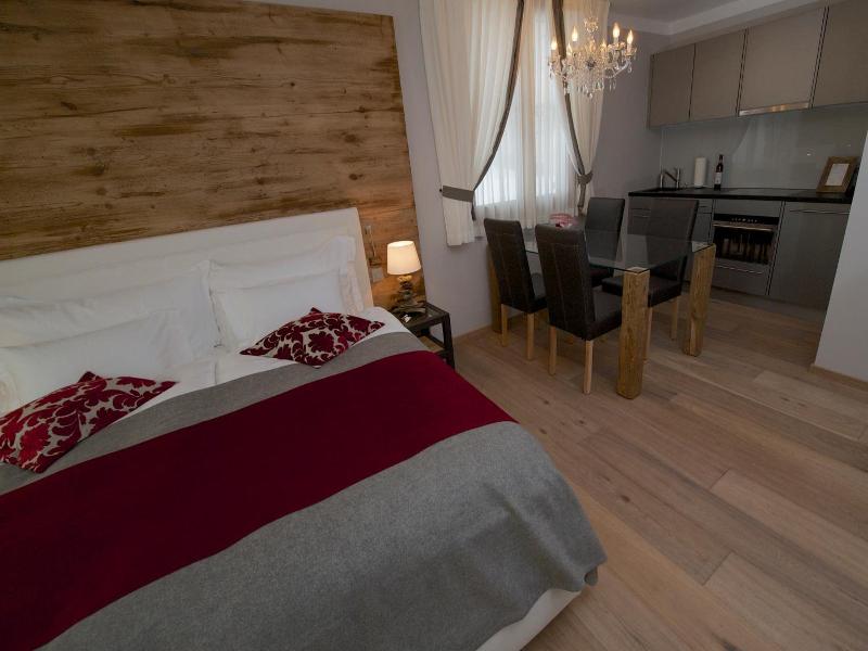 Hotelino Petit Chalet image