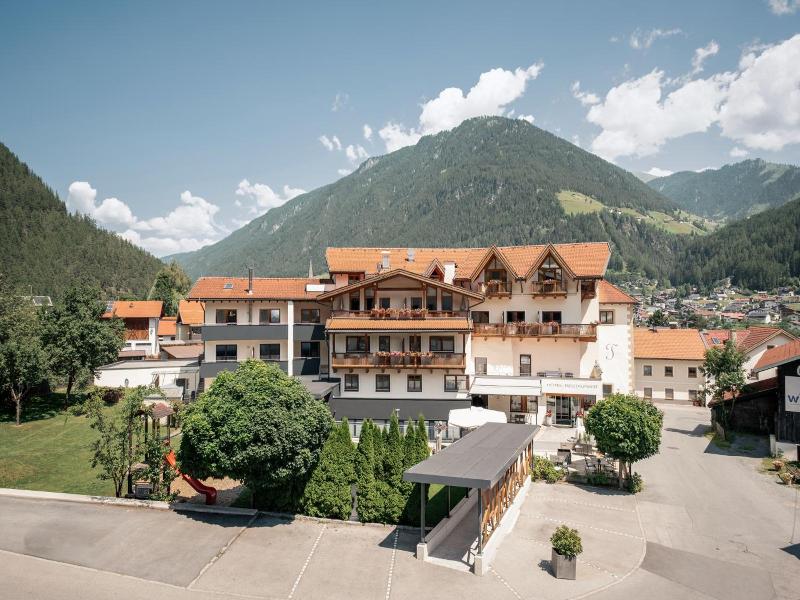 Hotel Traube image
