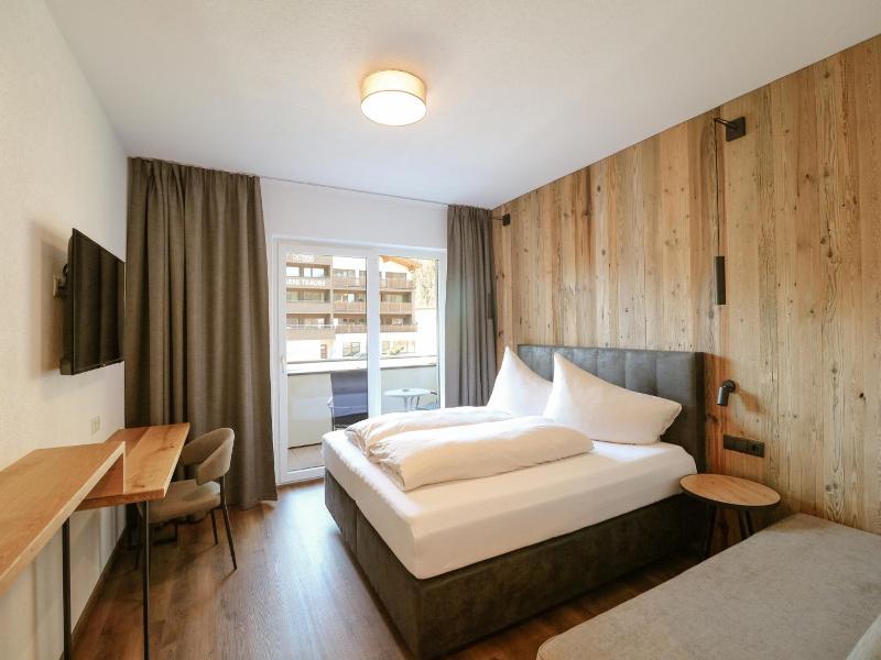 Hotel Traube image
