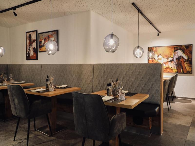 Hotel Traube image