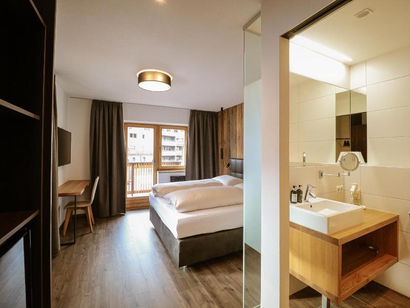 Hotel Traube image