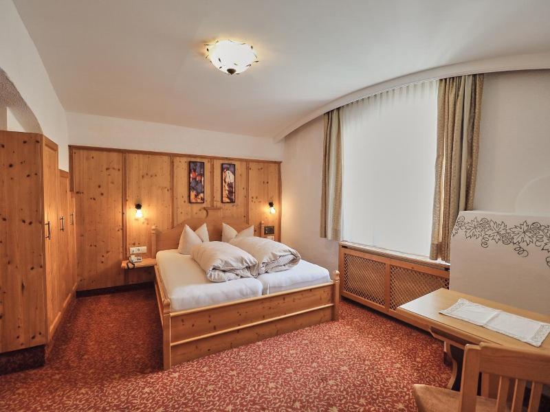 Hotel Traube image