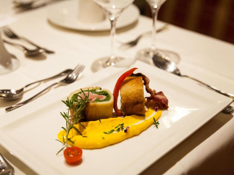 Hotel Traube image