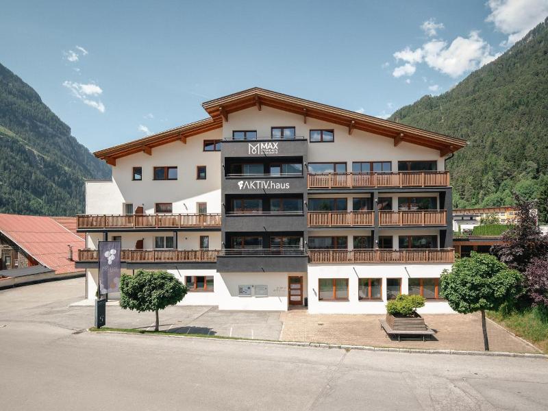 Hotel Traube image