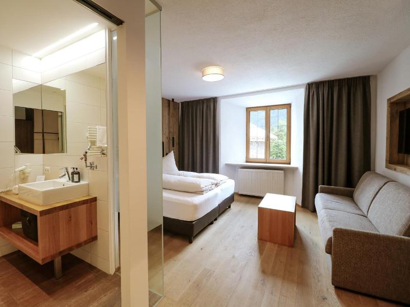 Hotel Traube image