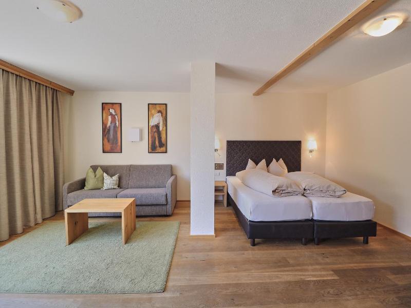 Hotel Traube image