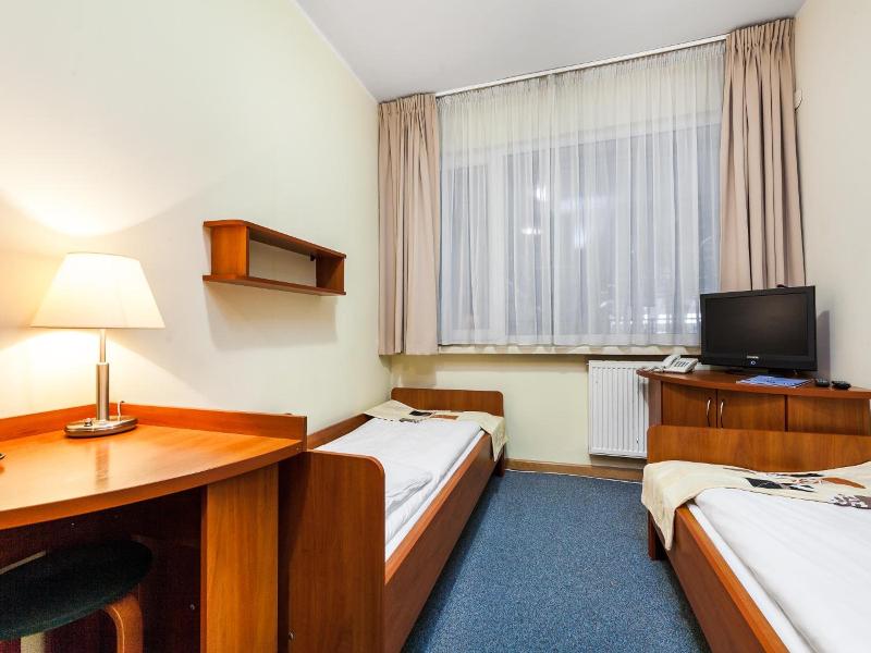 Hotel Olivia image