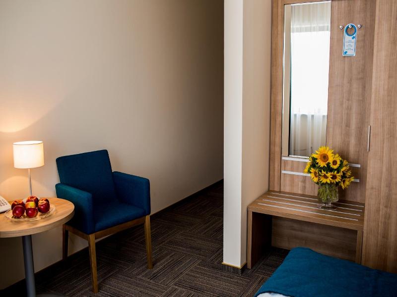 Hotel Meeting image