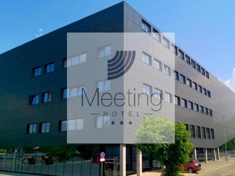 Hotel Meeting image