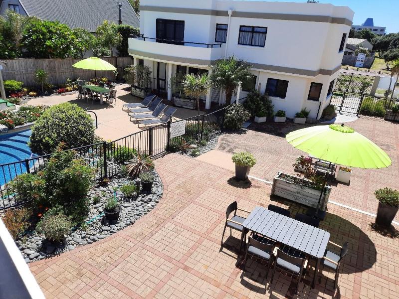 Ocean Breeze Resort Pauanui image