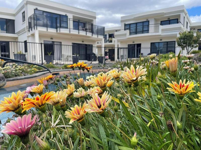 Ocean Breeze Resort Pauanui image