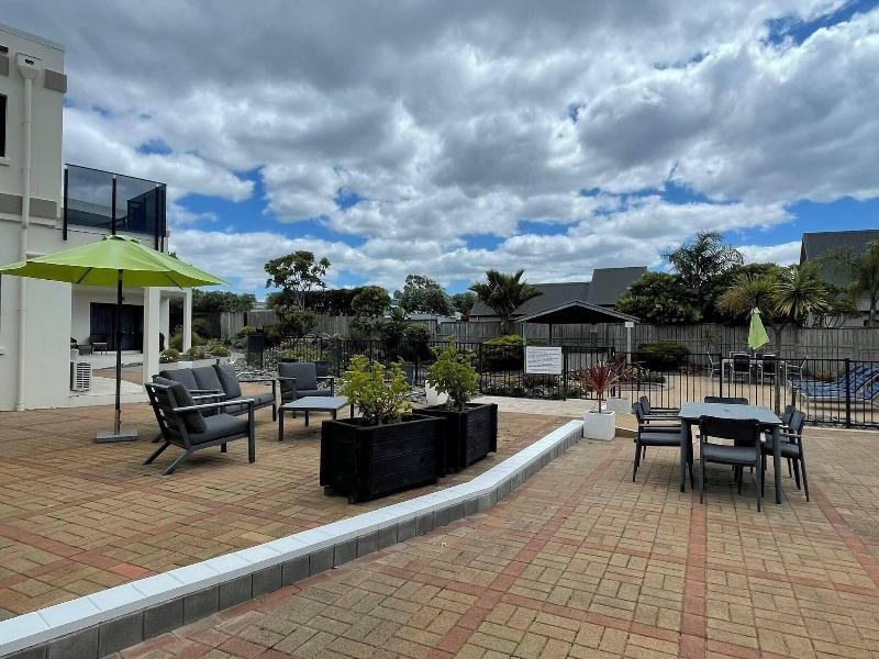 Ocean Breeze Resort Pauanui image