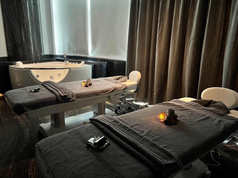 Century Marina Hotel Lusail image