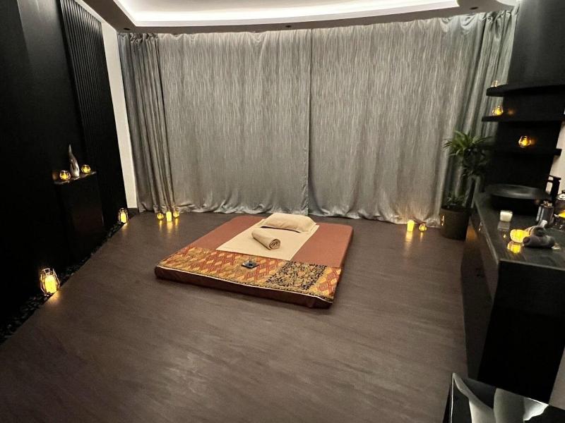 Century Marina Hotel Lusail image