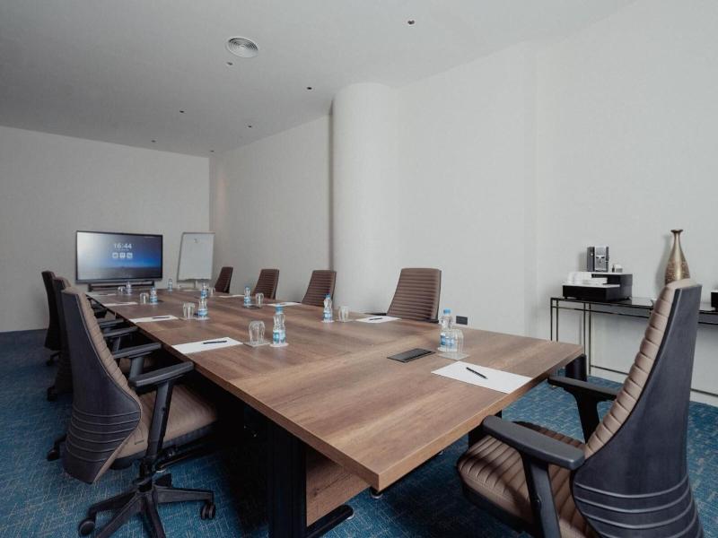 Century Marina Hotel Lusail image