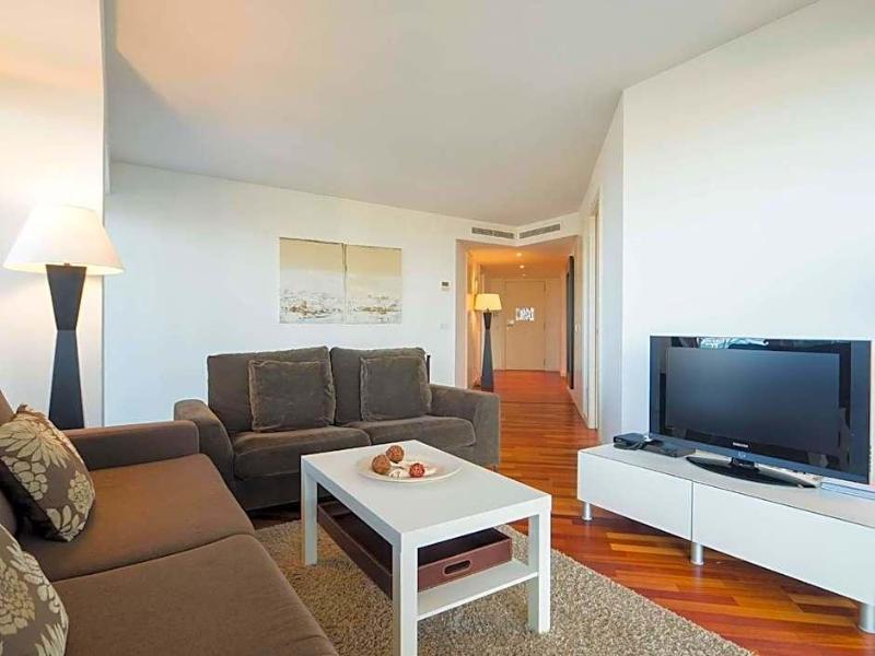 Rent Top Apartments Diagonal Mar image