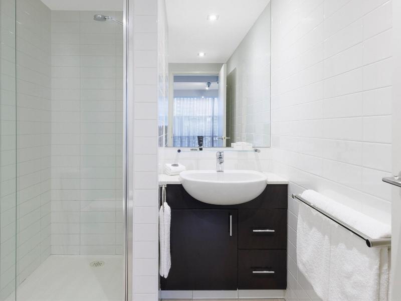 Brady Apartment Hotel Flinders Street image