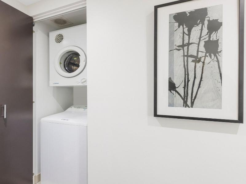 Brady Apartment Hotel Flinders Street image