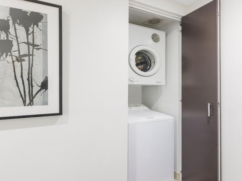 Brady Apartment Hotel Flinders Street image