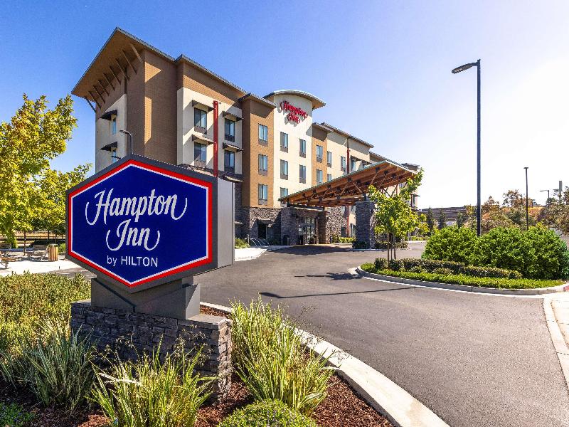 Hampton Inn San Jose Cherry Ave image