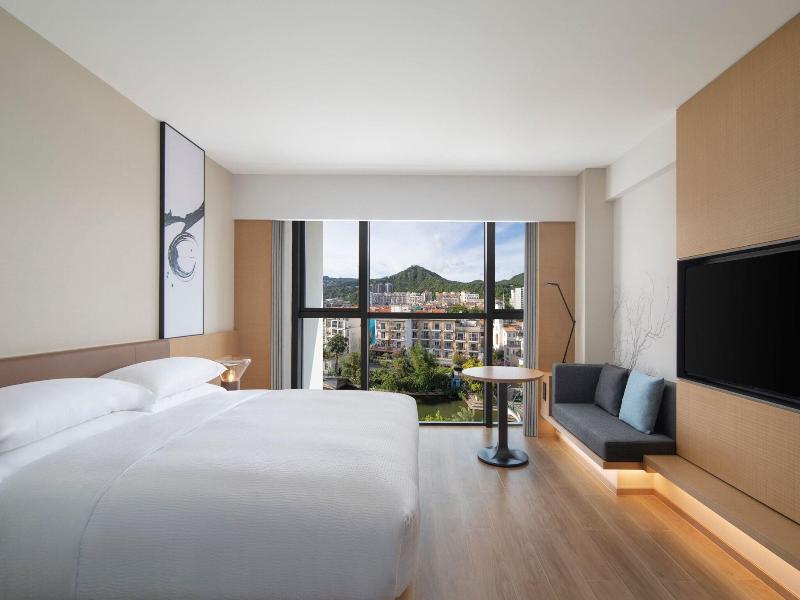 Fairfield BY Marriott Shenzhen Dameisha image