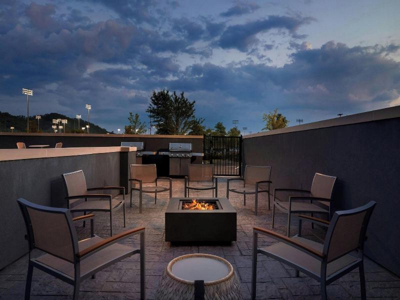 Element Cartersville image