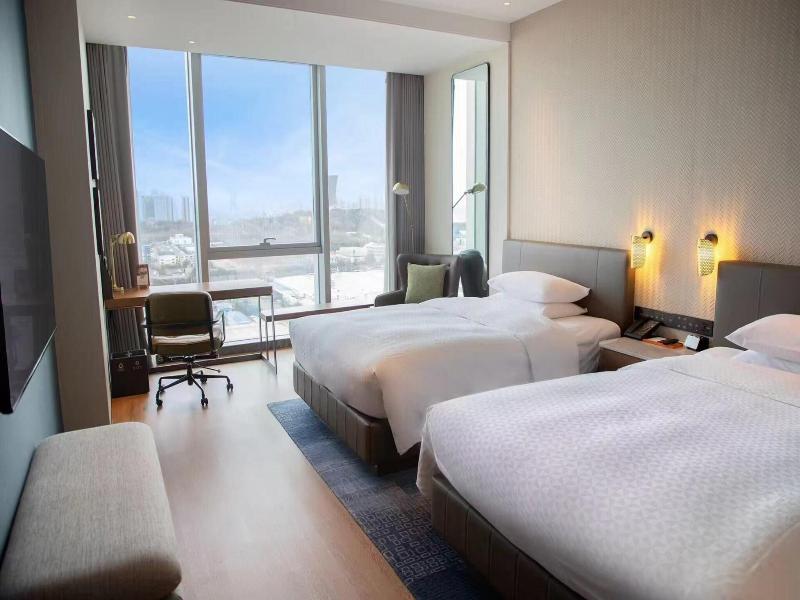 Four Points By Sheraton Yantai image
