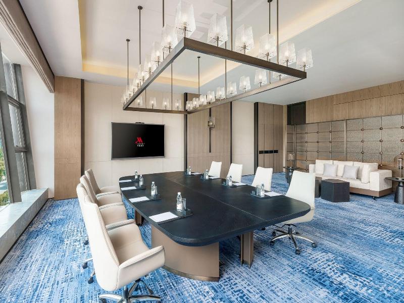 Luoyang Marriott Hotel image