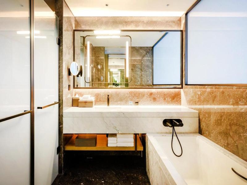 Luoyang Marriott Hotel image