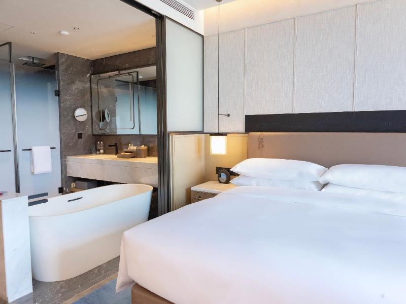 Luoyang Marriott Hotel image