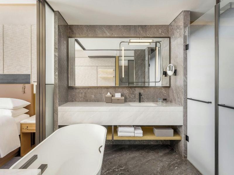 Luoyang Marriott Hotel image