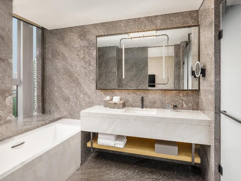 Luoyang Marriott Hotel image