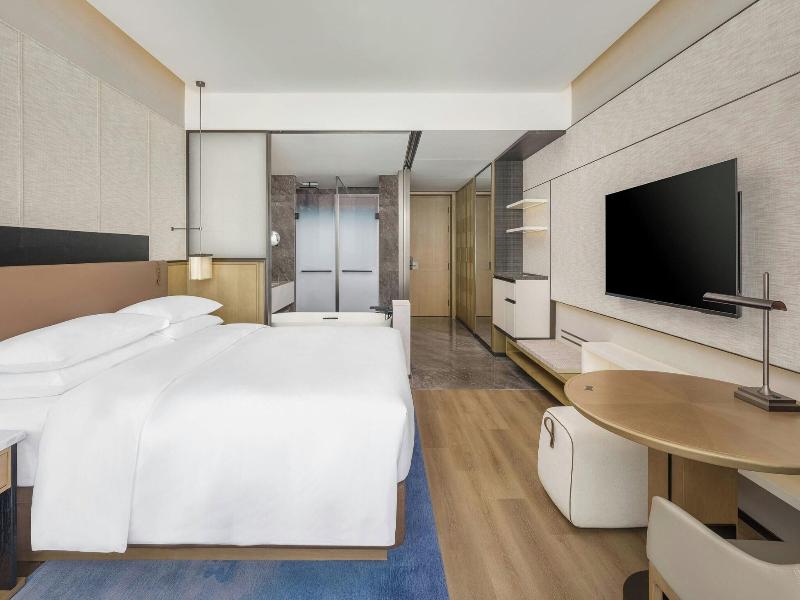 Luoyang Marriott Hotel image