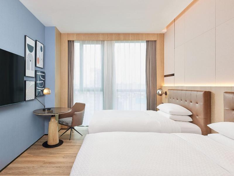 Four Points By Sheraton Huzhou image