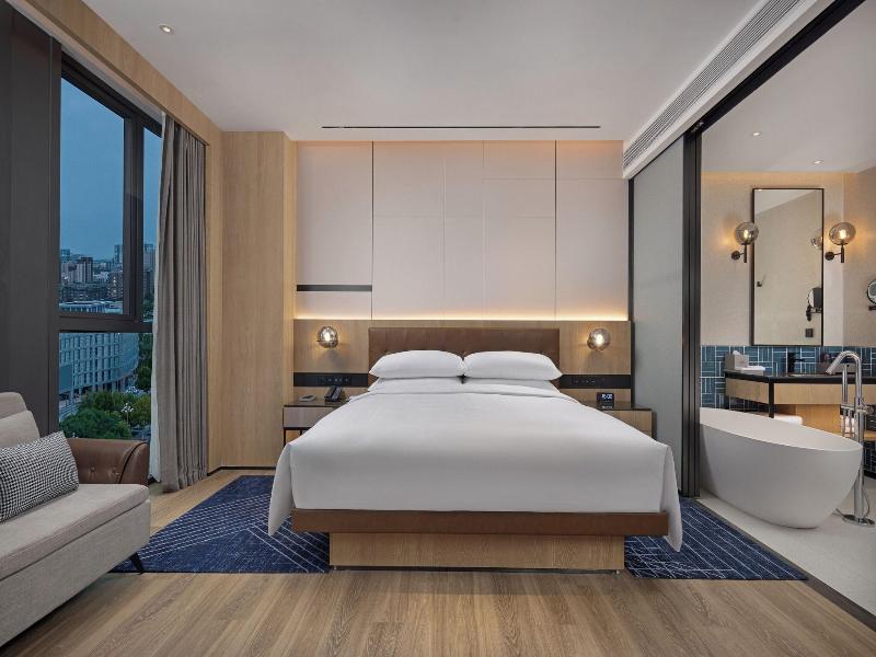Four Points By Sheraton Huzhou image
