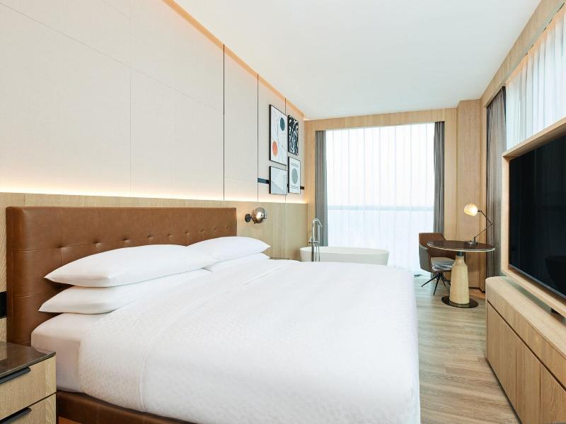 Four Points By Sheraton Huzhou image