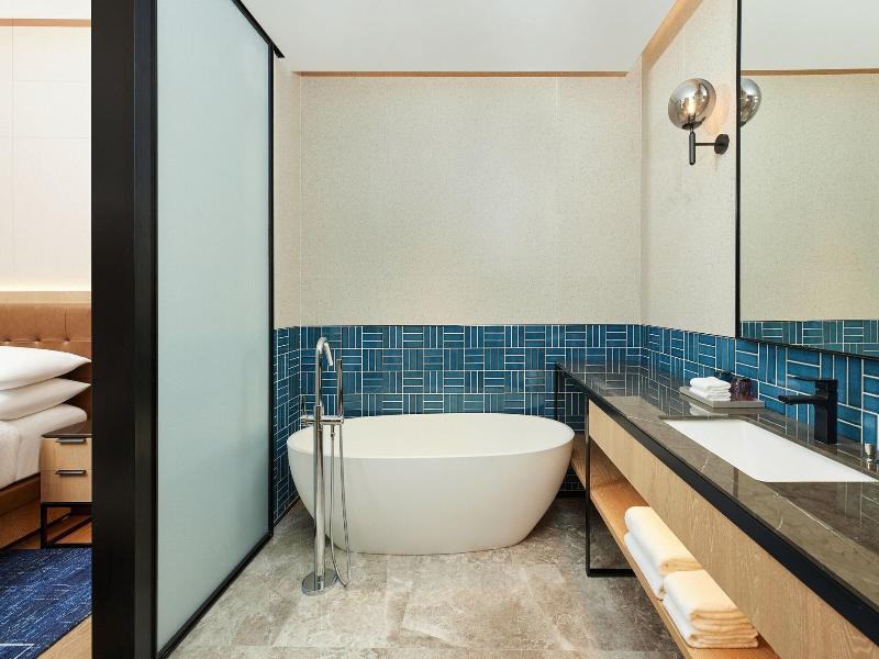 Four Points By Sheraton Huzhou image