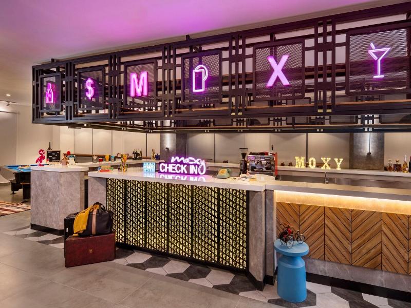 Moxy Solo