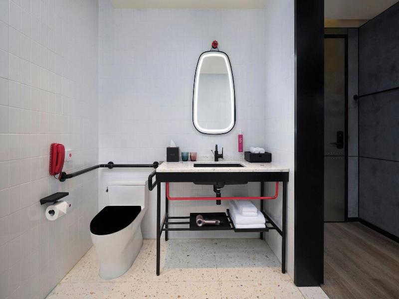Moxy Ningbo Old Bund image